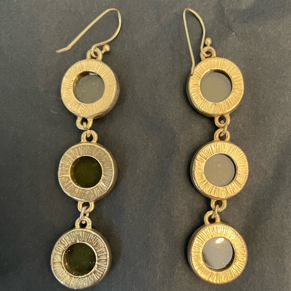 NWOT Peridot drop earrings, yellow stones - Picture 3 of 3